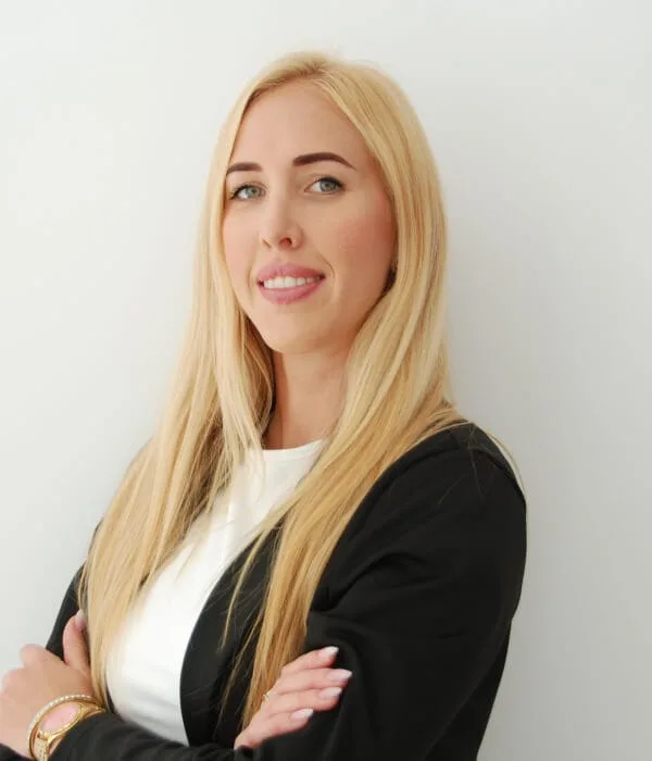 Portrait of real estate agent Franciska